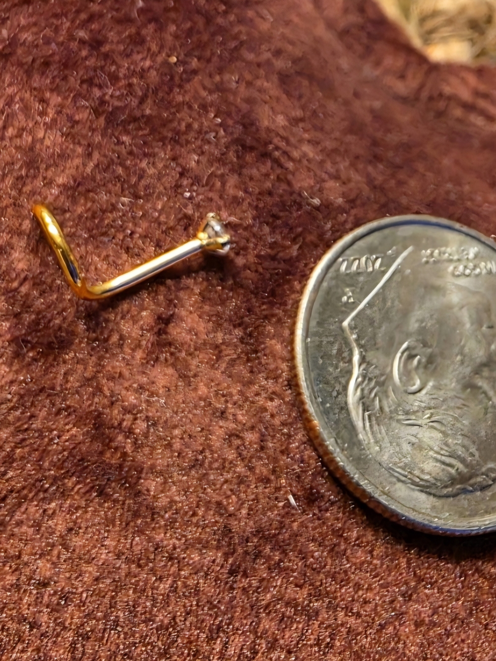 14k Yellow Gold Nose Stud with Real Diamond.NWOT